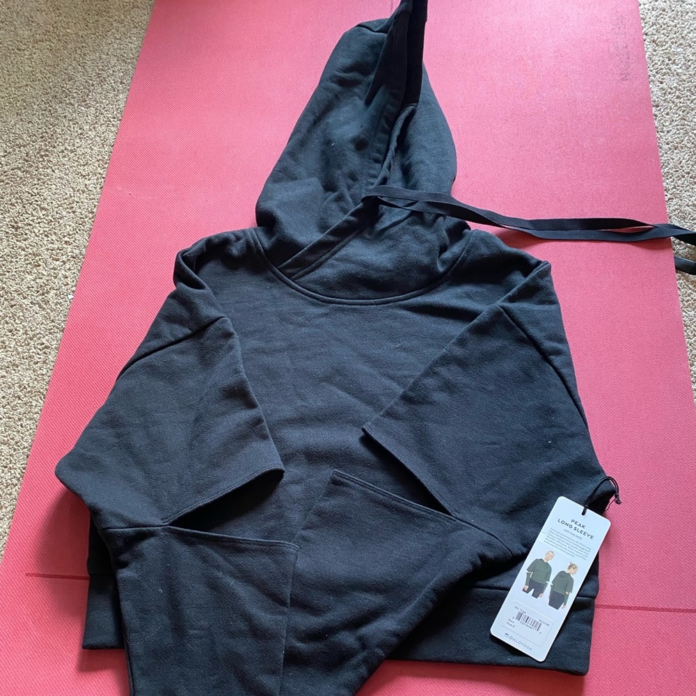 Alo yoga hoodies